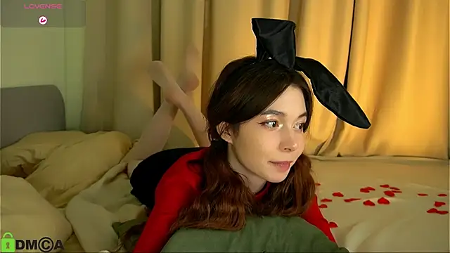 LittleOriana online show from February 13, 2025, 11:37 pm