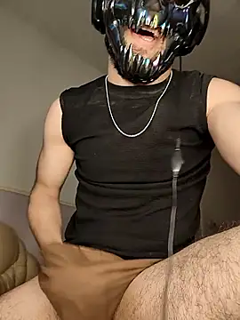 niyack69 online show from April 5, 2026, 11:00 pm