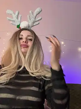 Sofia Myr online show from December 25, 2024, 4:00 pm