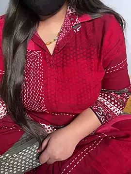 tanvihot2 online show from June 17, 2026, 4:28 pm
