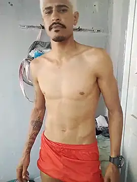 casalhot2533 online show from September 21, 2025, 1:38 pm