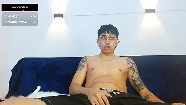 Br4ndxpimm online show from October 31, 2025, 3:08 pm