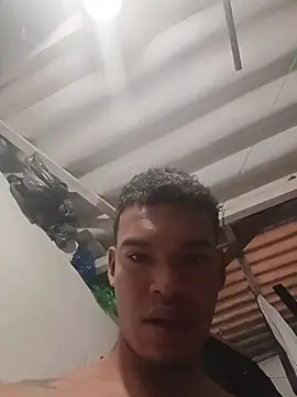 Gonzalex02 online show from November 17, 2025, 9:13 am