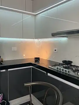 Maxi little online show from September 12, 2025, 12:22 am