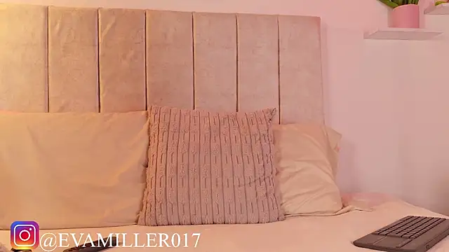 Snapshot of eva_miller7 chatting on June 3, 2026, 2:33 pm eva miller7 online show from June 3, 2026, 2:33 pm