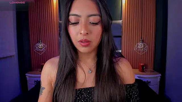 Camila dupont online show from October 4, 2025, 4:14 am