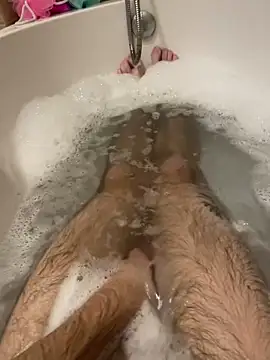 tomasek28 online show from December 18, 2025, 9:07 pm