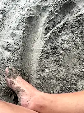 lunagonzales lima 2007 online show from October 6, 2025, 10:10 pm