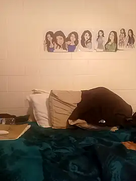 k1oudE online show from October 7, 2025, 4:52 pm