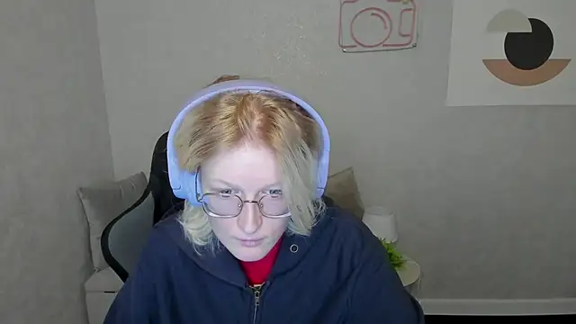 ElizabethHarpper online show from September 12, 2025, 12:11 am