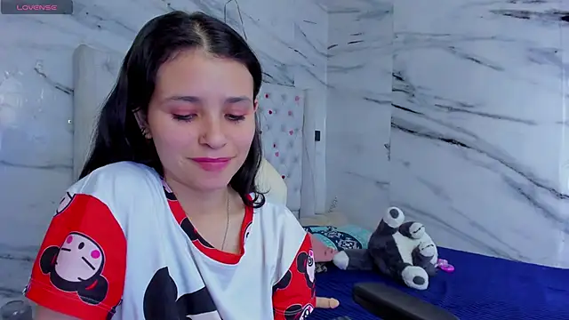 Snapshot of arissha_lee chatting on May 27, 2026, 12:53 am arissha lee online show from May 27, 2026, 12:53 am