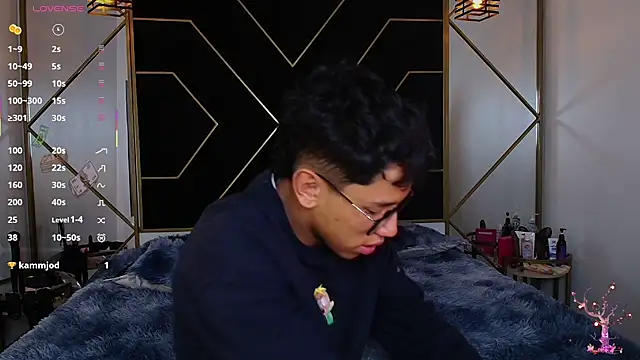 RyanPricee online show from November 4, 2025, 4:16 am