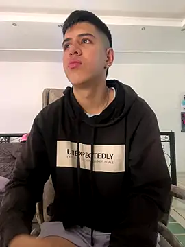 Angel Khouri online show from September 21, 2025, 9:09 pm