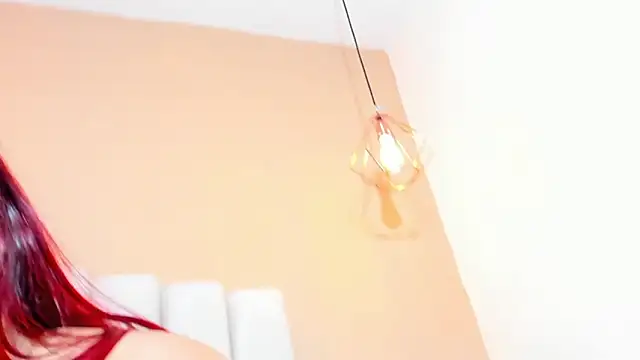 DAVID VICTORIAA online show from March 22, 2025, 4:04 pm