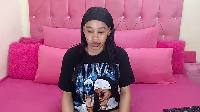 naughtiest baddy online show from October 4, 2025, 7:04 pm