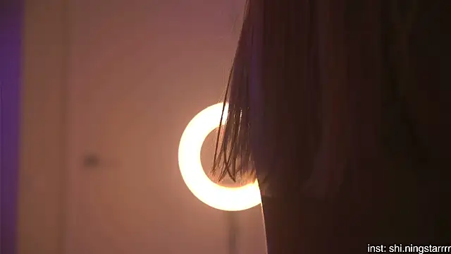 alittlestarrr online show from February 27, 2025, 5:26 pm