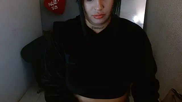 Snapshot of brittanysexhot chatting on February 24, 2025, 2:48 pm brittanysexhot online show from February 24, 2025, 2:48 pm