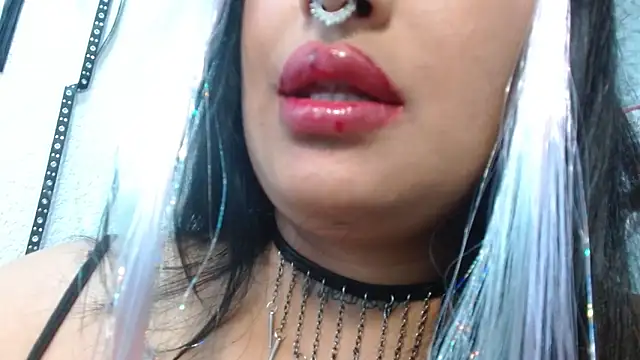 Snapshot of brittanysexhot chatting on March 18, 2025, 5:44 pm brittanysexhot online show from March 18, 2025, 5:44 pm