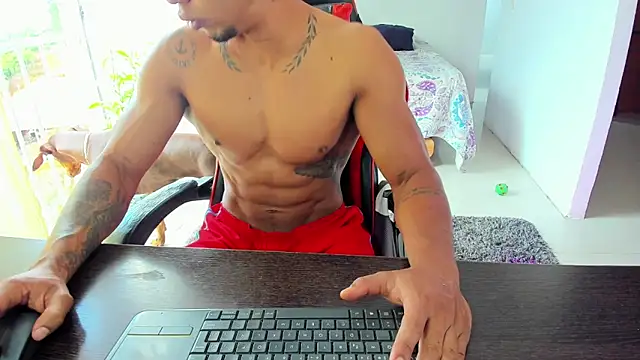 Adam Valenciia online show from September 28, 2025, 8:49 pm