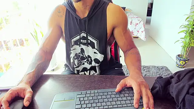 Adam Valenciia online show from October 27, 2025, 7:37 pm