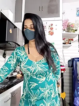 Best-Couple online show from February 13, 2026, 3:50 am