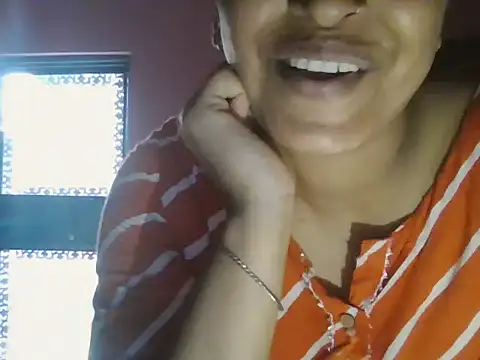 Hot-shanvi online show from September 18, 2025, 3:20 am