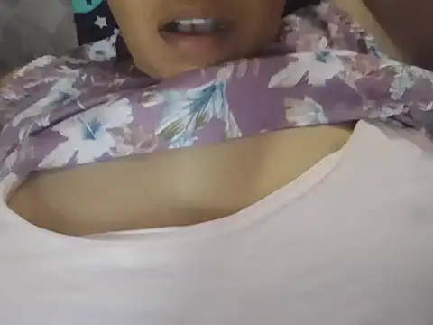 Snapshot of Hot-shanvi chatting on July 17, 2026, 2:42 am Hot-shanvi online show from July 17, 2026, 2:42 am