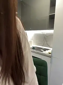 claraxjoyy online show from March 10, 2025, 4:49 am