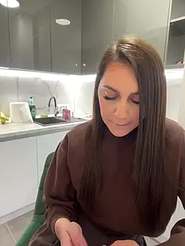 claraxjoyy online show from March 6, 2025, 4:41 am