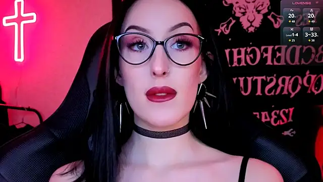 Snapshot of Miss_Alice__ chatting on April 7, 2026, 11:39 pm Miss Alice online show from April 7, 2026, 11:39 pm
