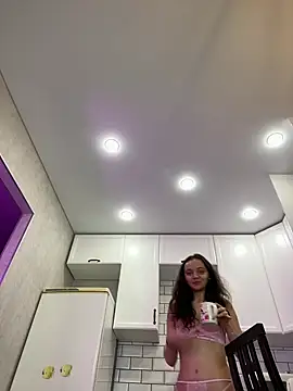 TheYourL online show from February 19, 2025, 9:58 pm