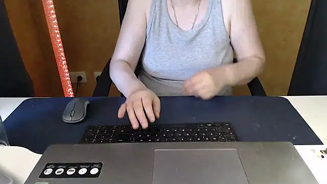 Sweet Phoenix online show from June 4, 2026, 10:20 am