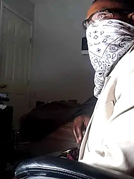 Snapshot of dominatingblacklove chatting on October 23, 2025, 8:46 am dominatingblacklove online show from October 23, 2025, 8:46 am