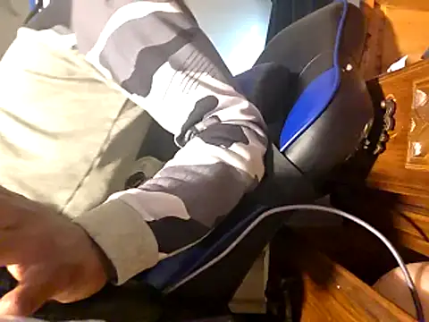 dominatingblacklove online show from March 18, 2026, 9:48 pm