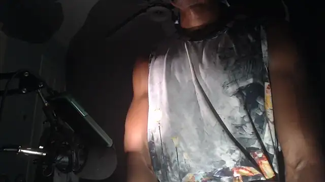 Snapshot of dominatingblacklove chatting on March 14, 2025, 9:35 am dominatingblacklove online show from March 14, 2025, 9:35 am