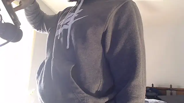 Snapshot of dominatingblacklove chatting on January 29, 2025, 4:05 am dominatingblacklove online show from January 29, 2025, 4:05 am