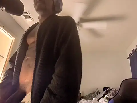 Snapshot of dominatingblacklove chatting on March 10, 2025, 2:50 am dominatingblacklove online show from March 10, 2025, 2:50 am