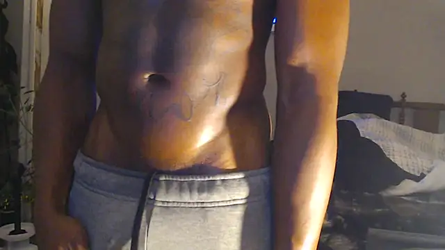 Snapshot of dominatingblacklove chatting on January 23, 2025, 9:18 am dominatingblacklove online show from January 23, 2025, 9:18 am