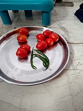 lovelygirl4567 online show from November 1, 2025, 3:46 am