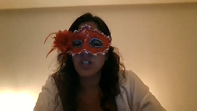 Snapshot of couple-tuga chatting on July 8, 2026, 11:27 pm couple-tuga online show from July 8, 2026, 11:27 pm