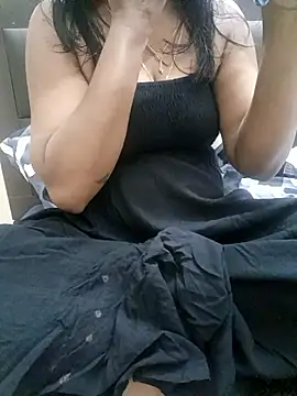 Tamil Vishalini online show from April 4, 2026, 4:30 am