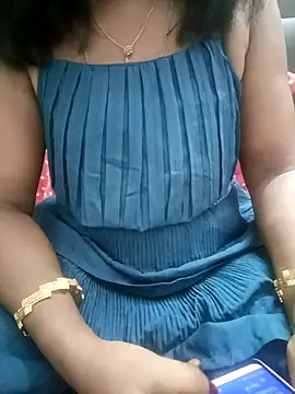 Tamil Vishalini online show from October 8, 2025, 6:15 am