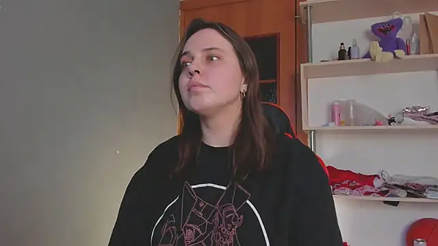 Snapshot of _lisacute chatting on January 1, 2025, 10:43 am lisacute online show from January 1, 2025, 10:43 am