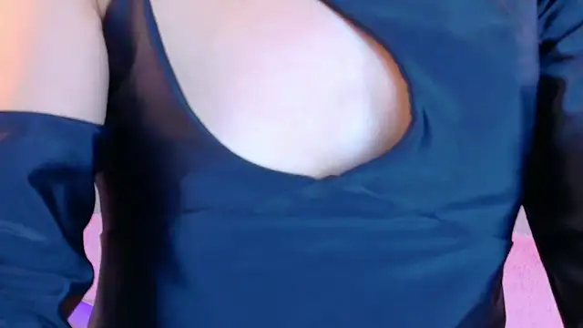 NickyBelmonth online show from November 11, 2025, 11:38 am