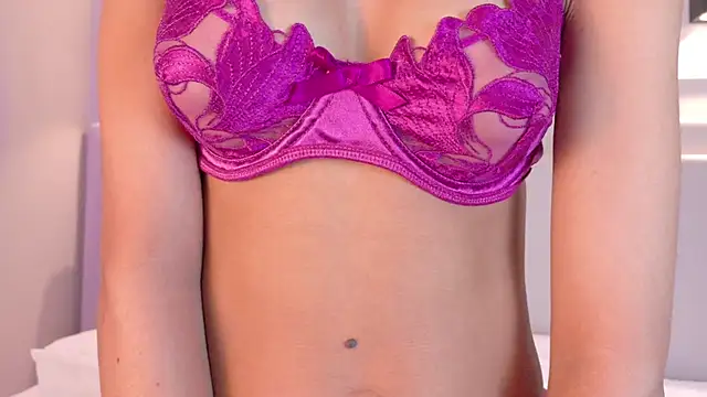 NaomiKlarc online show from January 6, 2025, 12:46 pm