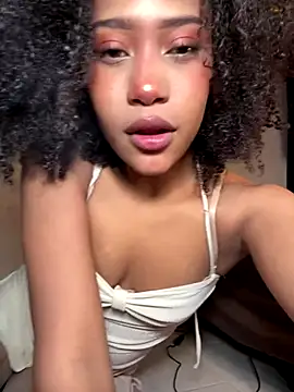 Snapshot of bronwgirl69 chatting on September 28, 2025, 12:28 am bronwgirl69 online show from September 28, 2025, 12:28 am