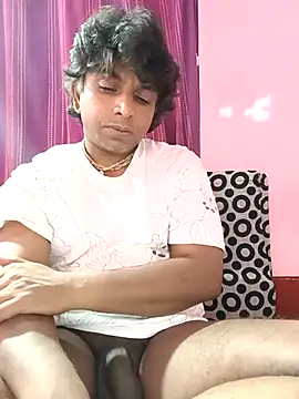 Remo0 online show from September 9, 2025, 1:38 am