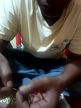 Remo0 online show from February 12, 2026, 5:13 pm