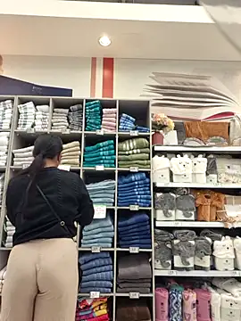 PaulaOrtiz 1 online show from February 8, 2026, 1:31 pm