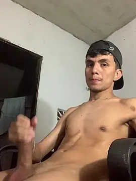 gabrielzinnnn085 online show from July 24, 2026, 10:28 pm